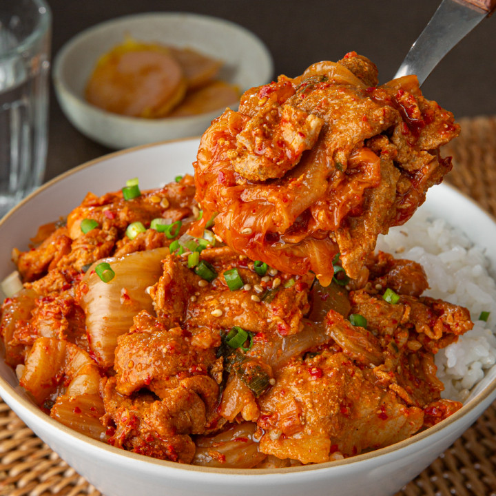 렌지쿠캣 김치제육덮밥